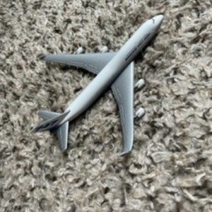 Authentic 747 model airplane with Herpa wings